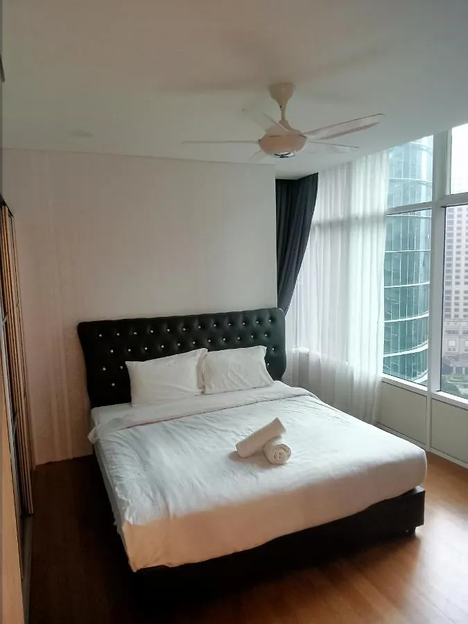 Sky Suites Klcc Kuala Lumpur City By Staycation Luxury Appartamento
